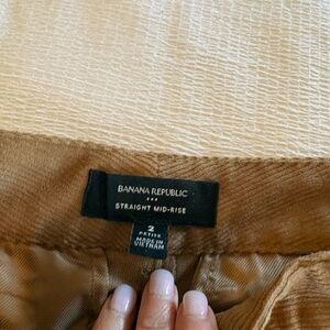 Banana Republic Factory Straight Mid-Rise Pants - Tan corduroy 2P